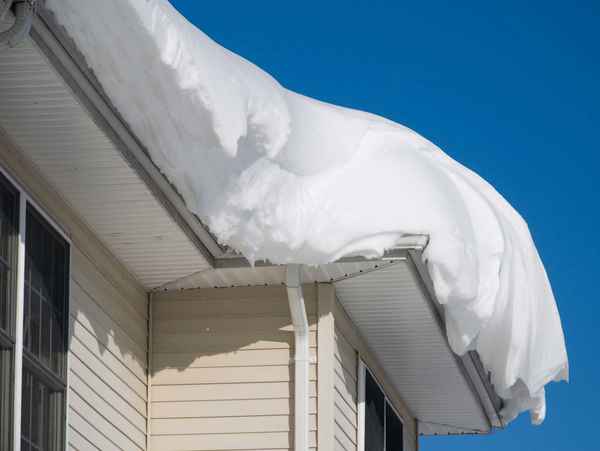 5 Common Winter Roof Problems Facing Homeowners in Farr West